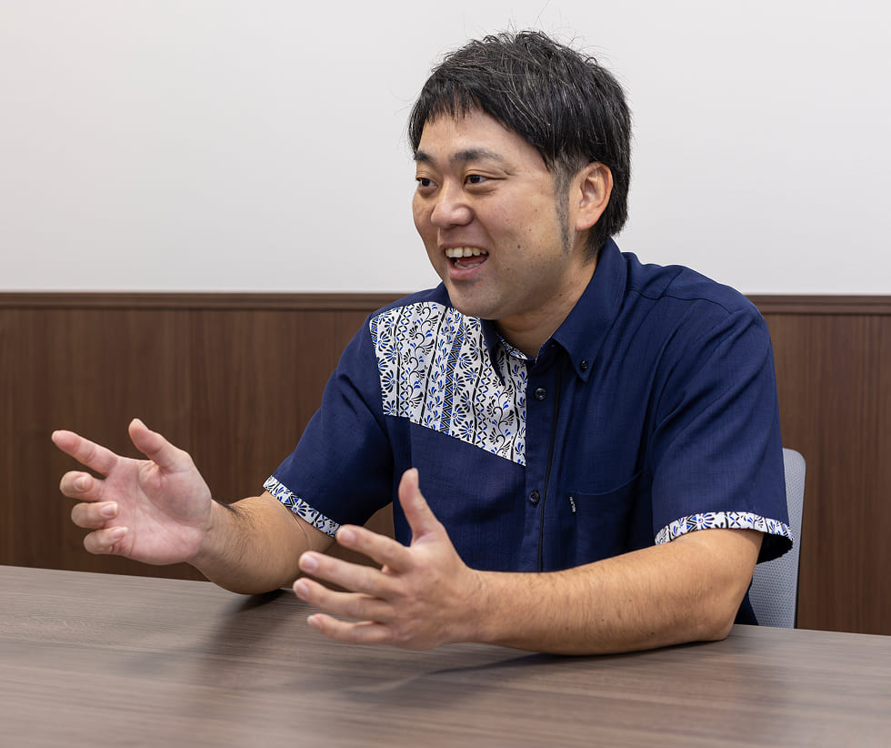 ビジネス事業部
